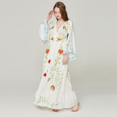 Lace Ample and Floral Kimono Dress flower